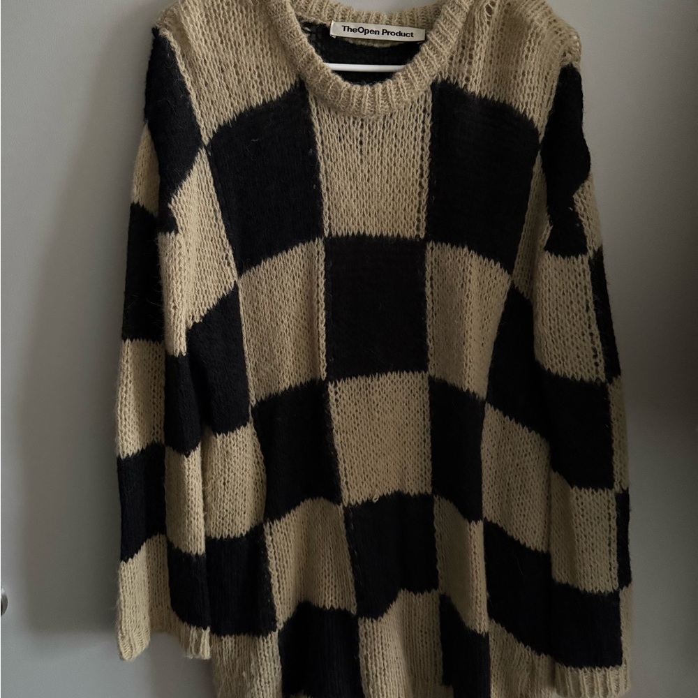 Chunky Knit Crew Neck Sweater in Black and Cream